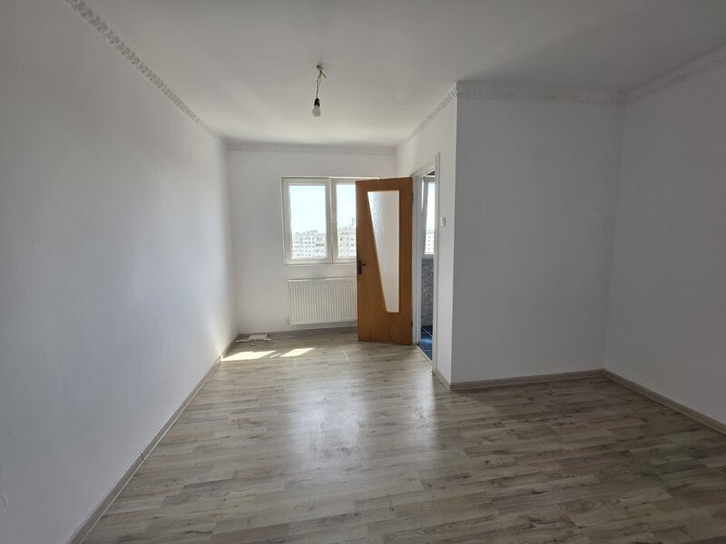 1 Decembrie 1918 intersectie  Postavarul, vedere spate, Auchan,