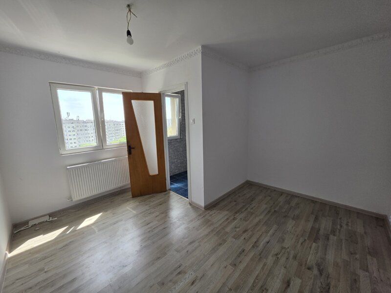 1 Decembrie 1918 intersectie  Postavarul, vedere spate, Auchan,